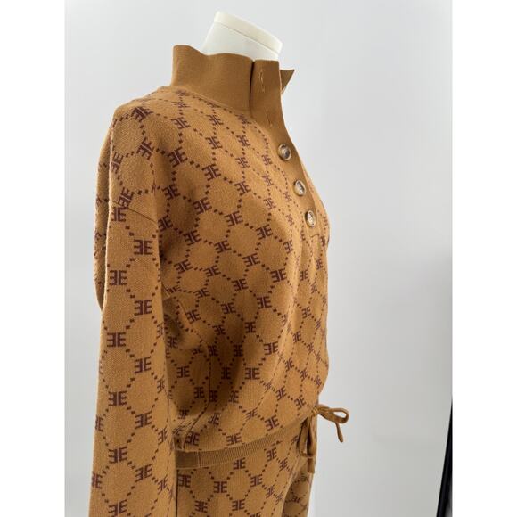 EllandEmm 2 pc Preppy Monogram Camel Brown Knit Pullover Joggers Sweatsuit S XS - Picture 3 of 13
